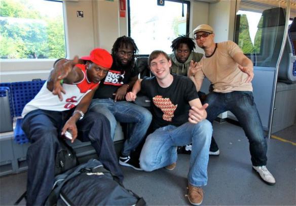 578104_10150948145874609_707019861_n