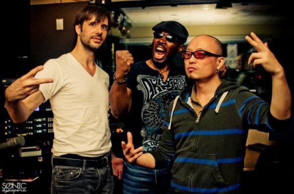 577457_373351946058012_1821836395_n